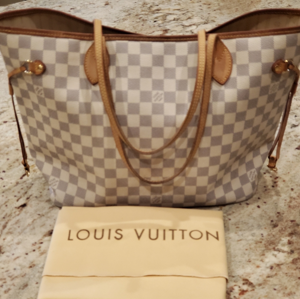 Louis Vuitton Neverfull MM